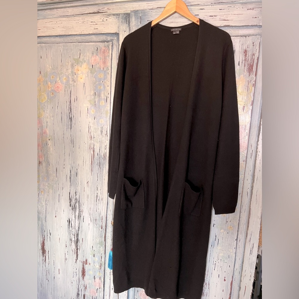 THEORY Black cashmere long sweater cardigan. Size L